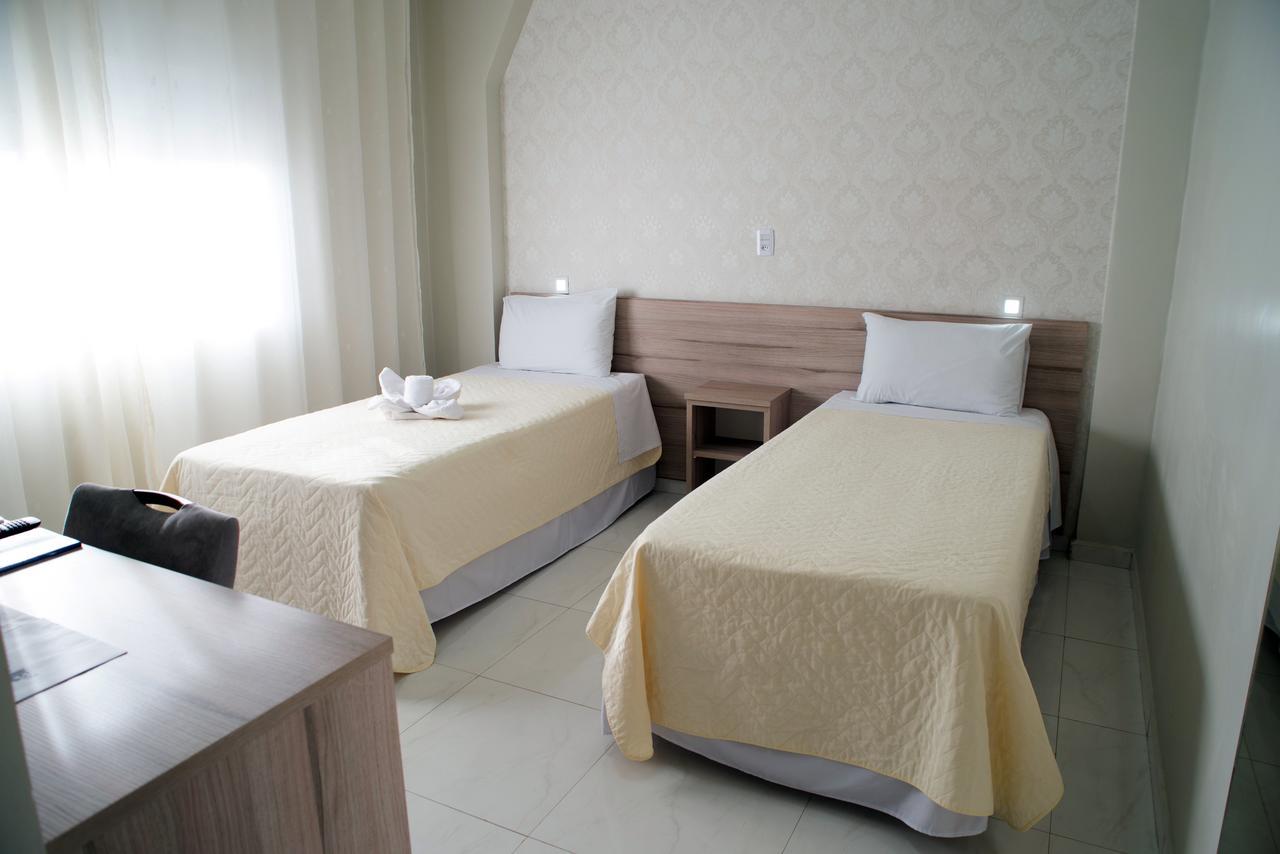 Aj Hotel Chapeco - Facil Acesso Patio Shopping E Rotula Da Bandeira Zewnętrze zdjęcie
