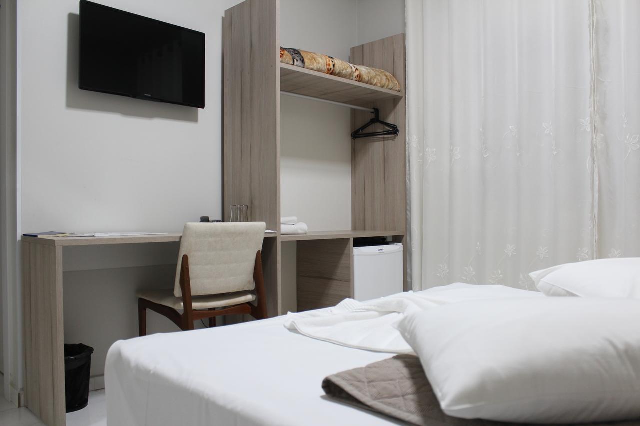 Aj Hotel Chapeco - Facil Acesso Patio Shopping E Rotula Da Bandeira Zewnętrze zdjęcie