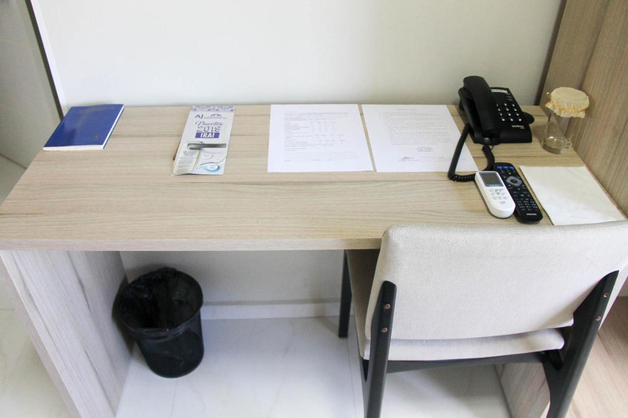 Aj Hotel Chapeco - Facil Acesso Patio Shopping E Rotula Da Bandeira Zewnętrze zdjęcie